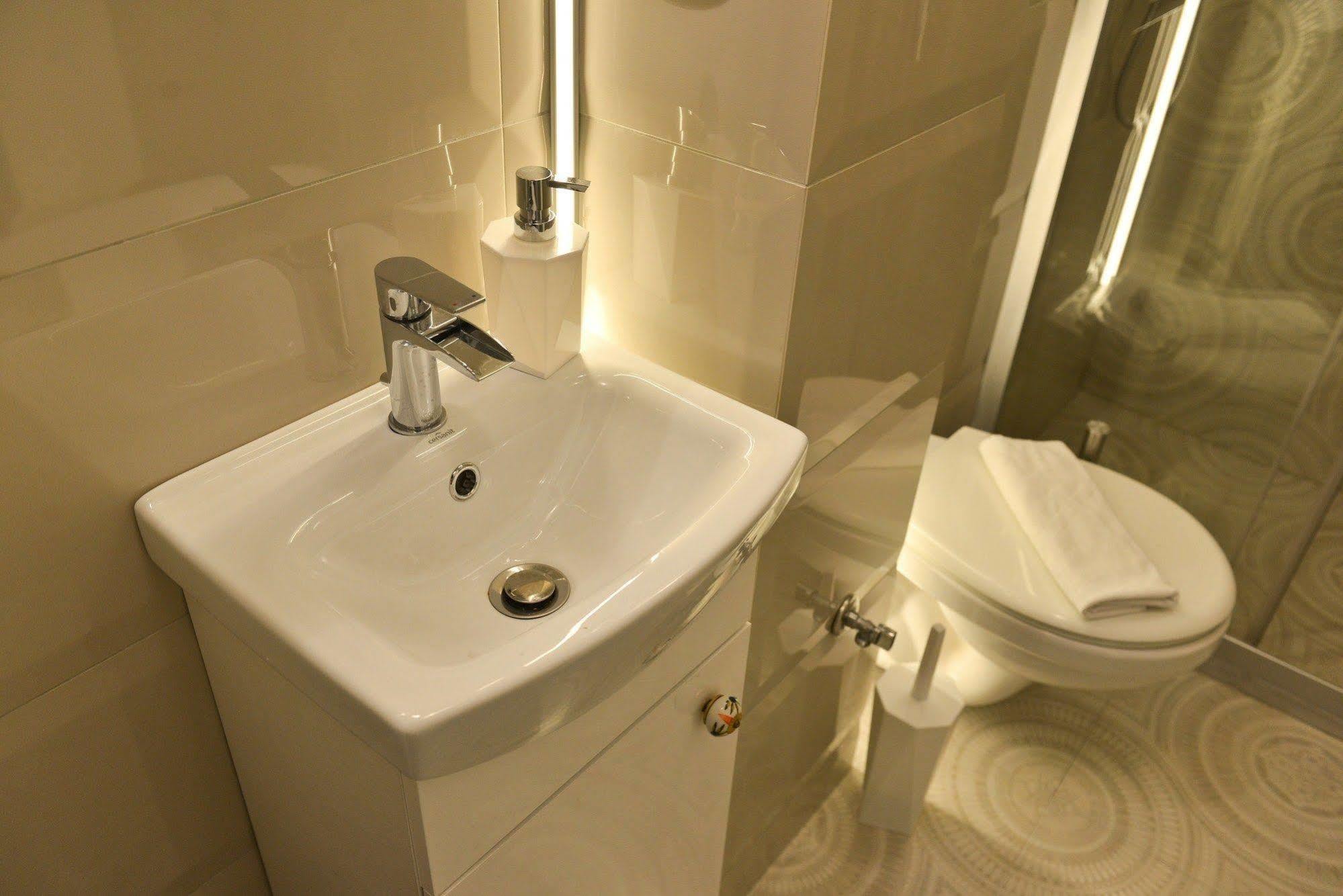 קרקוב La Gioia Magic Orient Apartments מראה חיצוני תמונה